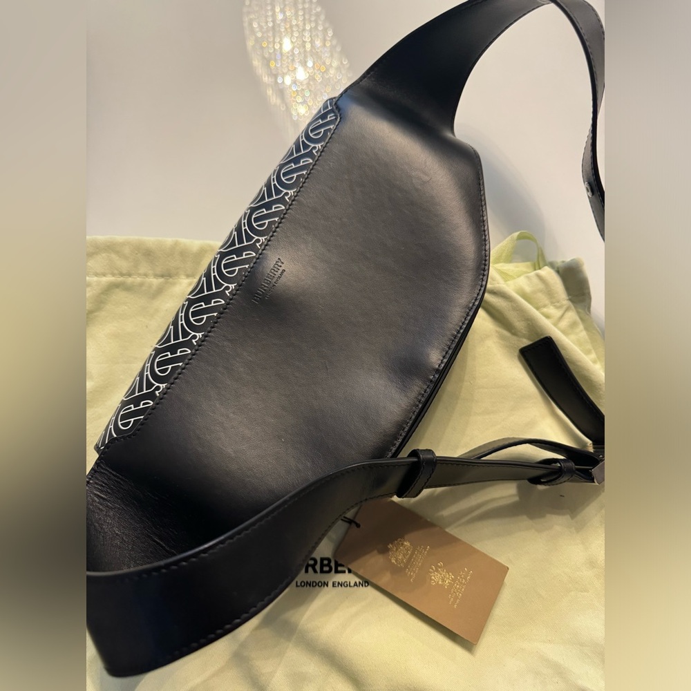 Burberry Belt Bag - Picture 7 of 7